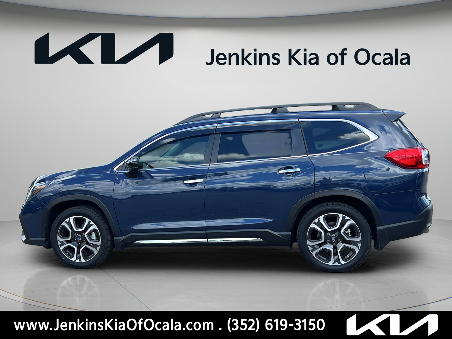 Used 2024 Subaru Ascent Touring AWD/4WD image 6