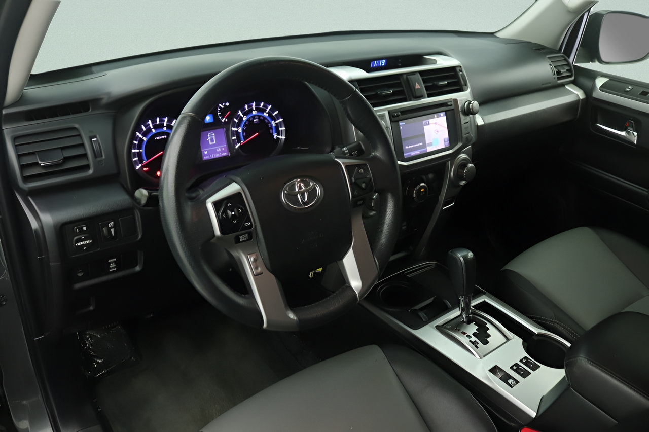 Used 2017 Toyota 4Runner SR5 Premium RWD image 14