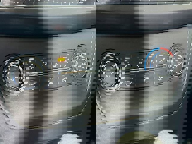 Used 2018 Nissan Sentra S w/ S Midnight Style Package image 15