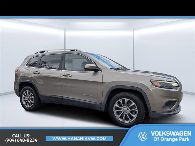 Used 2019 Jeep Cherokee Latitude Plus w/ Comfort/Convenience Group