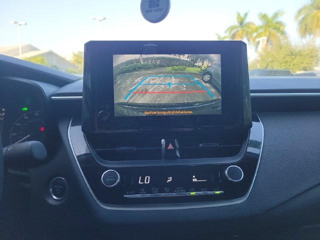 Used 2024 Toyota Corolla LE w/ LE Convenience Package FWD image 21
