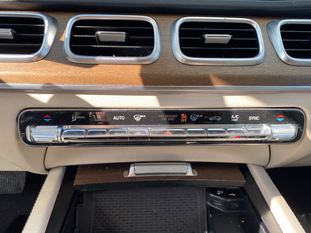 Used 2021 Mercedes-Benz GLE 350 4MATIC w/ Premium Package image 23