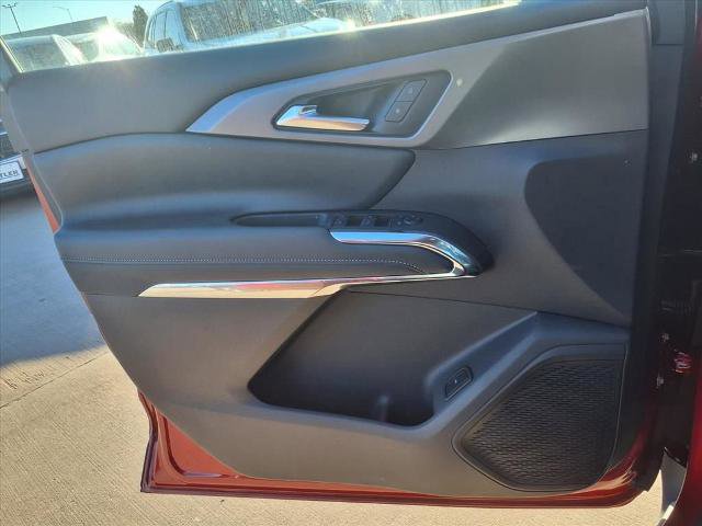 New 2026 Chevrolet Traverse LT image 14