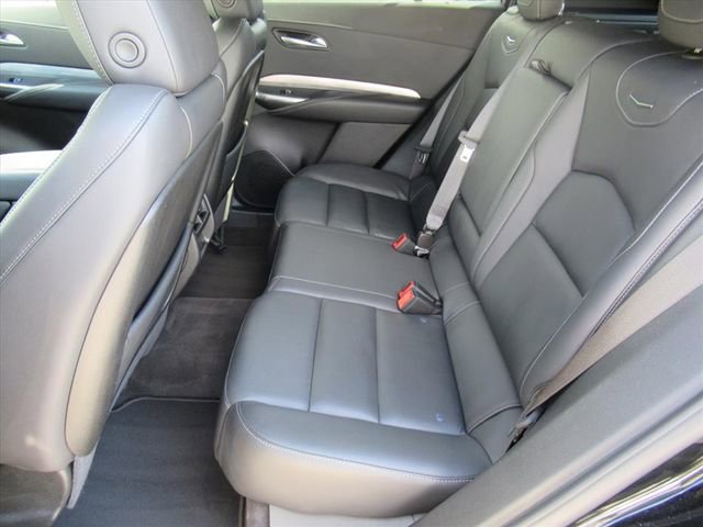 Certified 2025 Cadillac XT4 Premium Luxury image 16