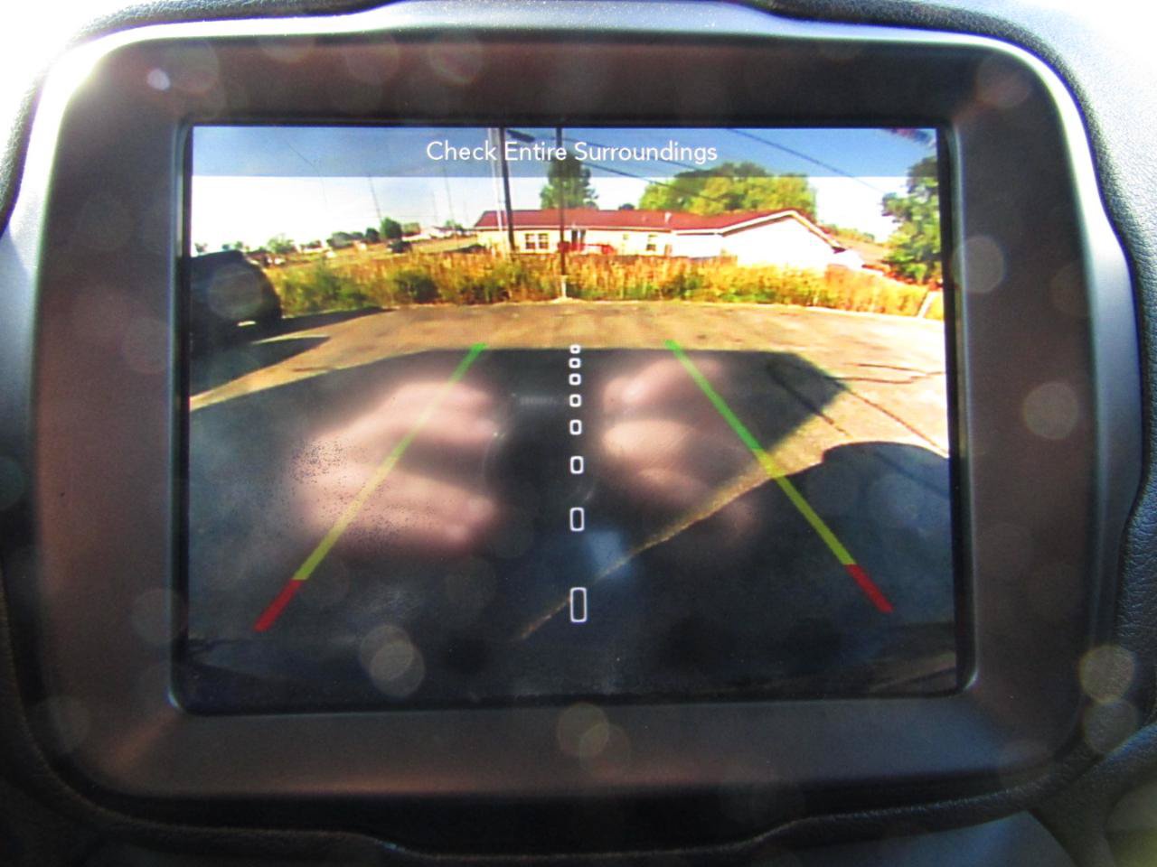 Used 2018 Jeep Renegade Trailhawk w/ UConnect 8.4 Nav Group AWD/4WD image 13