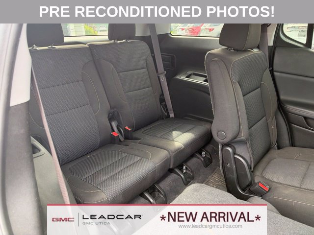 Used 2023 GMC Acadia SLE w/ Driver Convenience Package AWD/4WD image 16