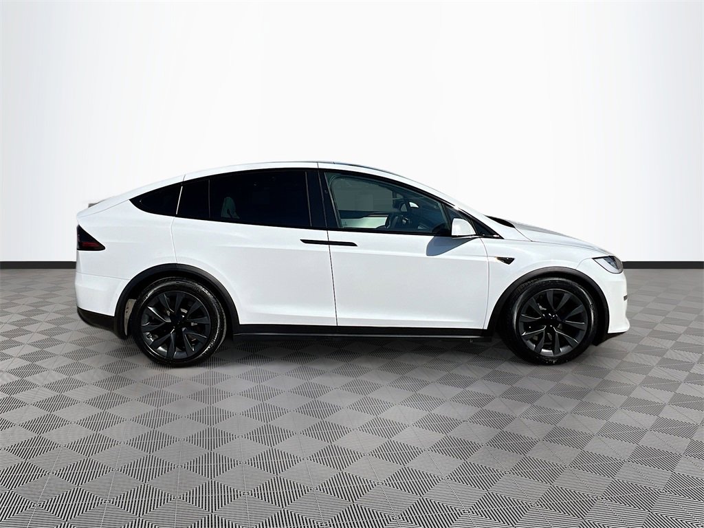 Used 2022 Tesla Model X image 8