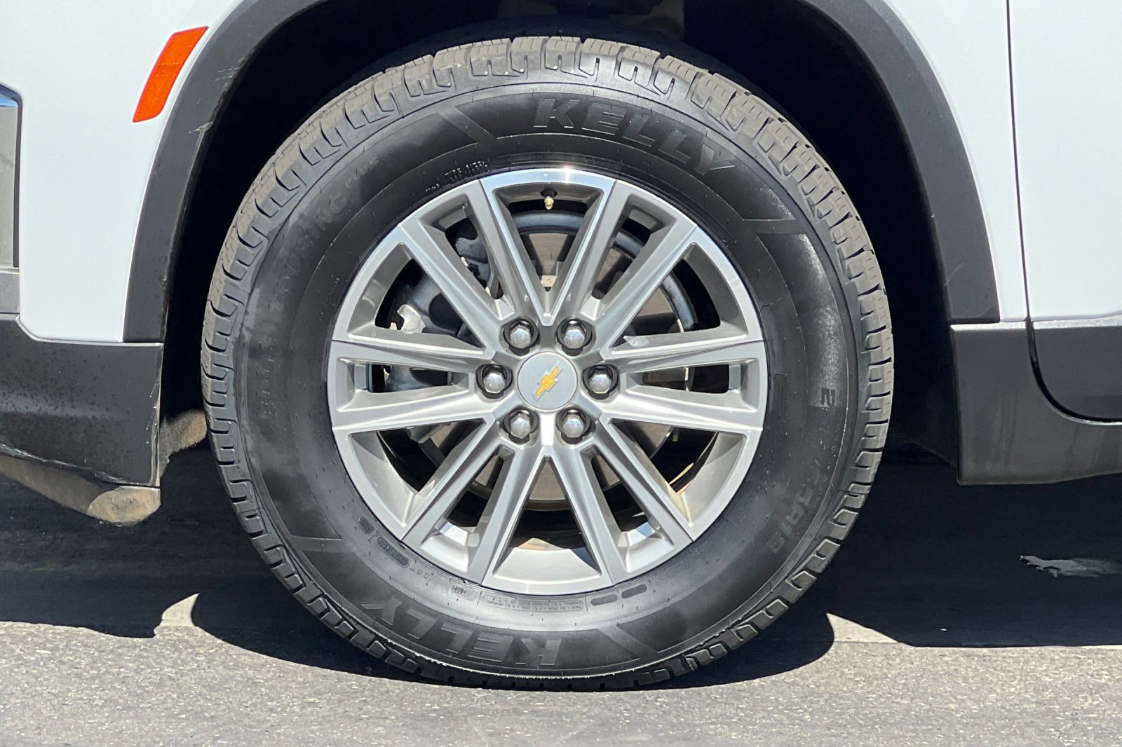 Used 2023 Chevrolet Traverse LT image 27