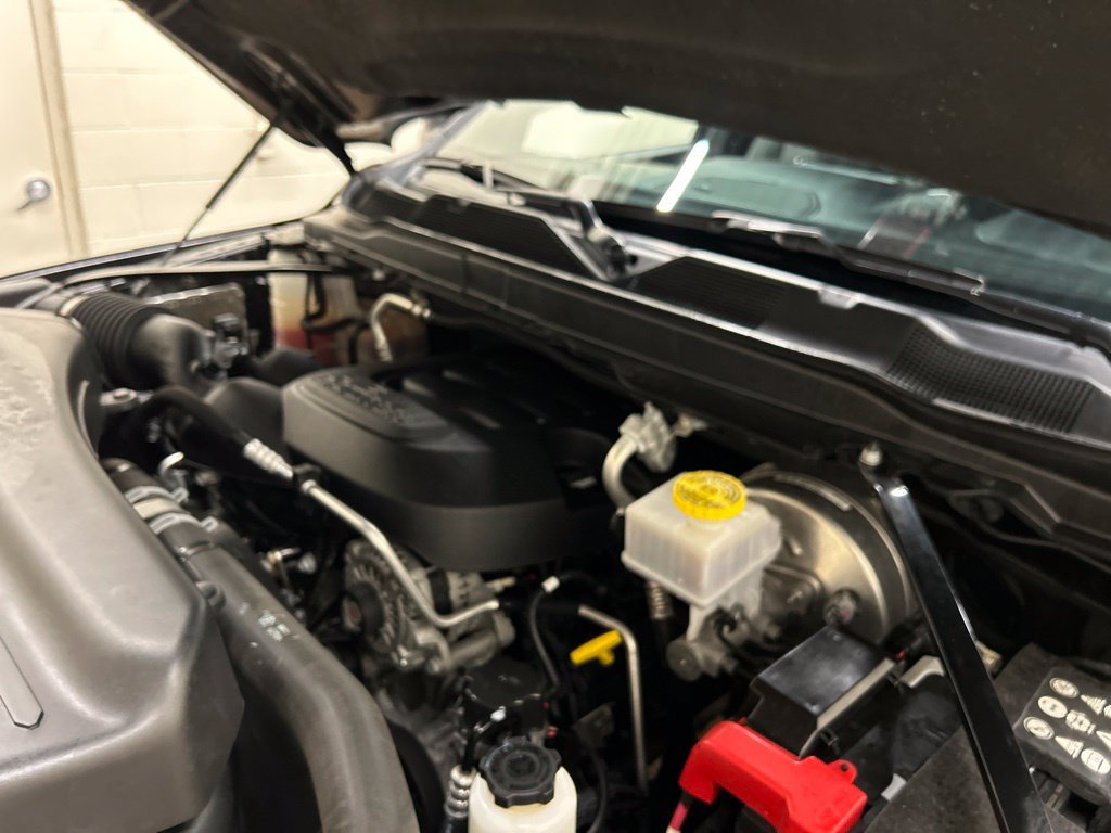 Used 2024 RAM 2500 Big Horn w/ Night Edition AWD/4WD image 14