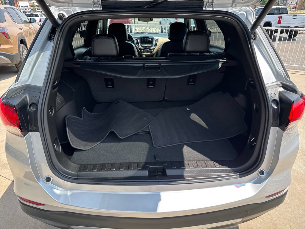 Used 2022 Chevrolet Equinox Premier AWD/4WD image 22