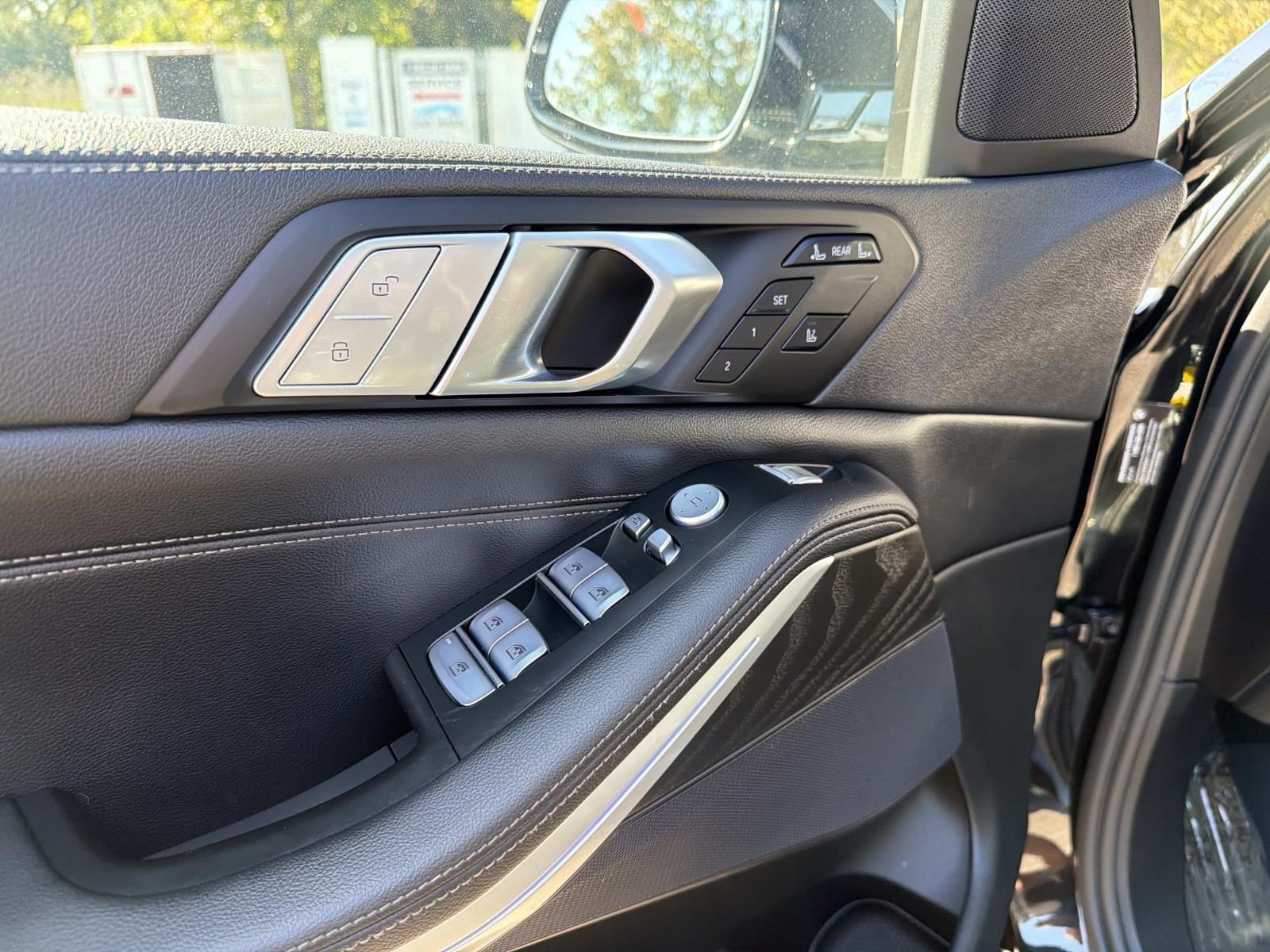 Certified 2022 BMW X7 xDrive40i AWD/4WD image 12
