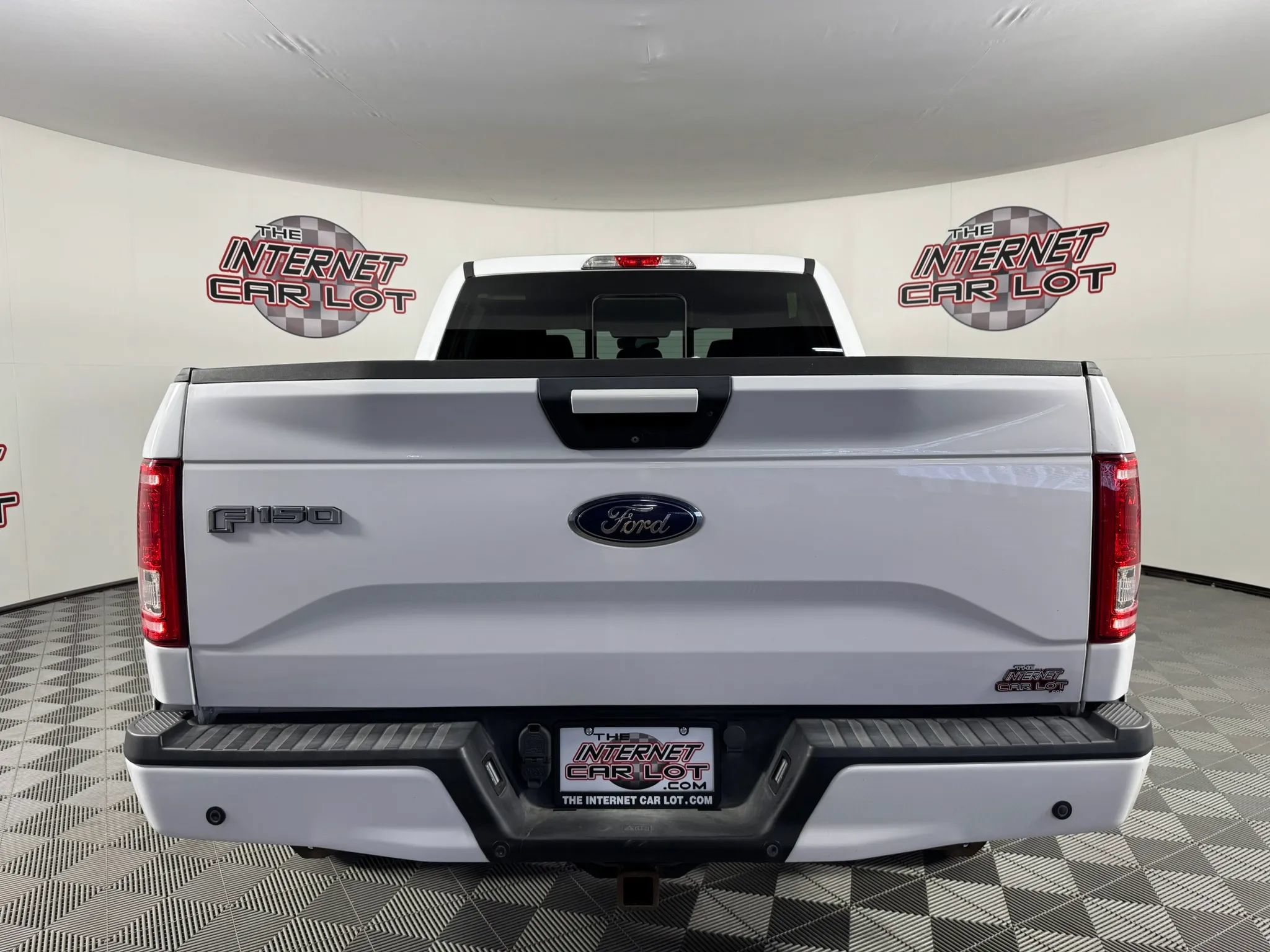 Used 2016 Ford F150 XLT w/ Equipment Group 302A Luxury AWD/4WD image 6