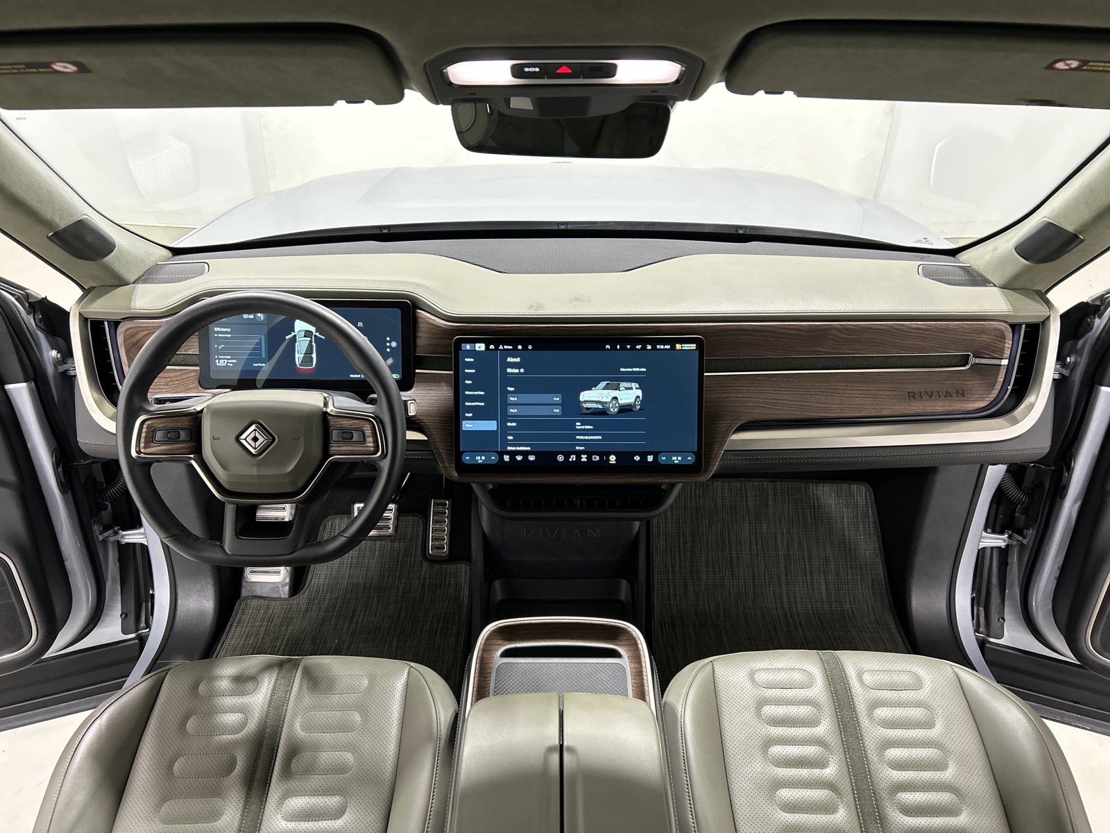 Used 2022 Rivian R1S Launch Edition AWD/4WD image 27