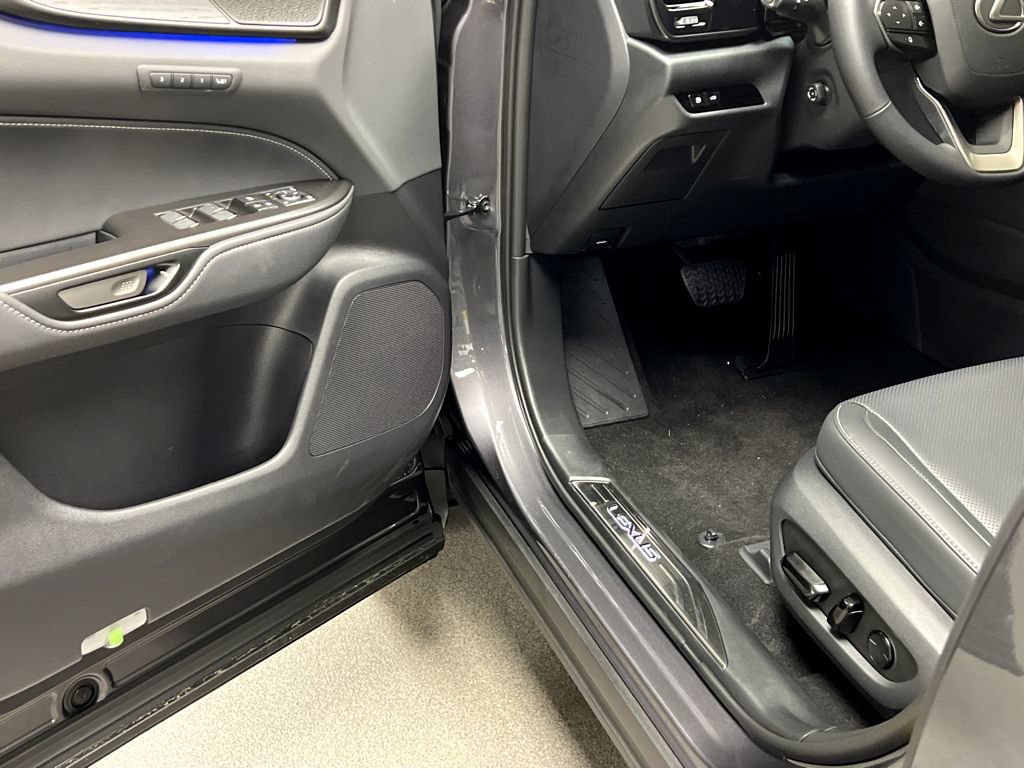 New 2026 Lexus NX 450h+ AWD w/ Luxury Package image 8