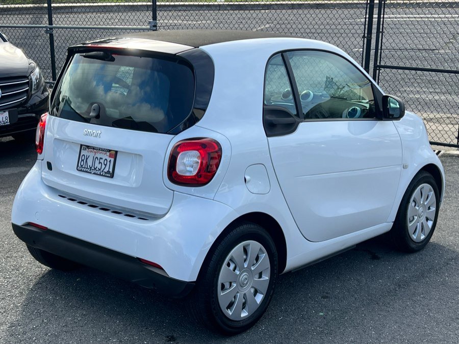 Used 2019 smart fortwo electric drive image 5
