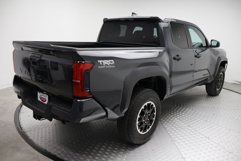 Certified 2025 Toyota Tacoma TRD Off-Road image 8