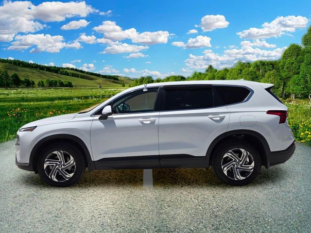Used 2023 Hyundai Santa Fe SE w/ Winter Weather Package FWD image 3