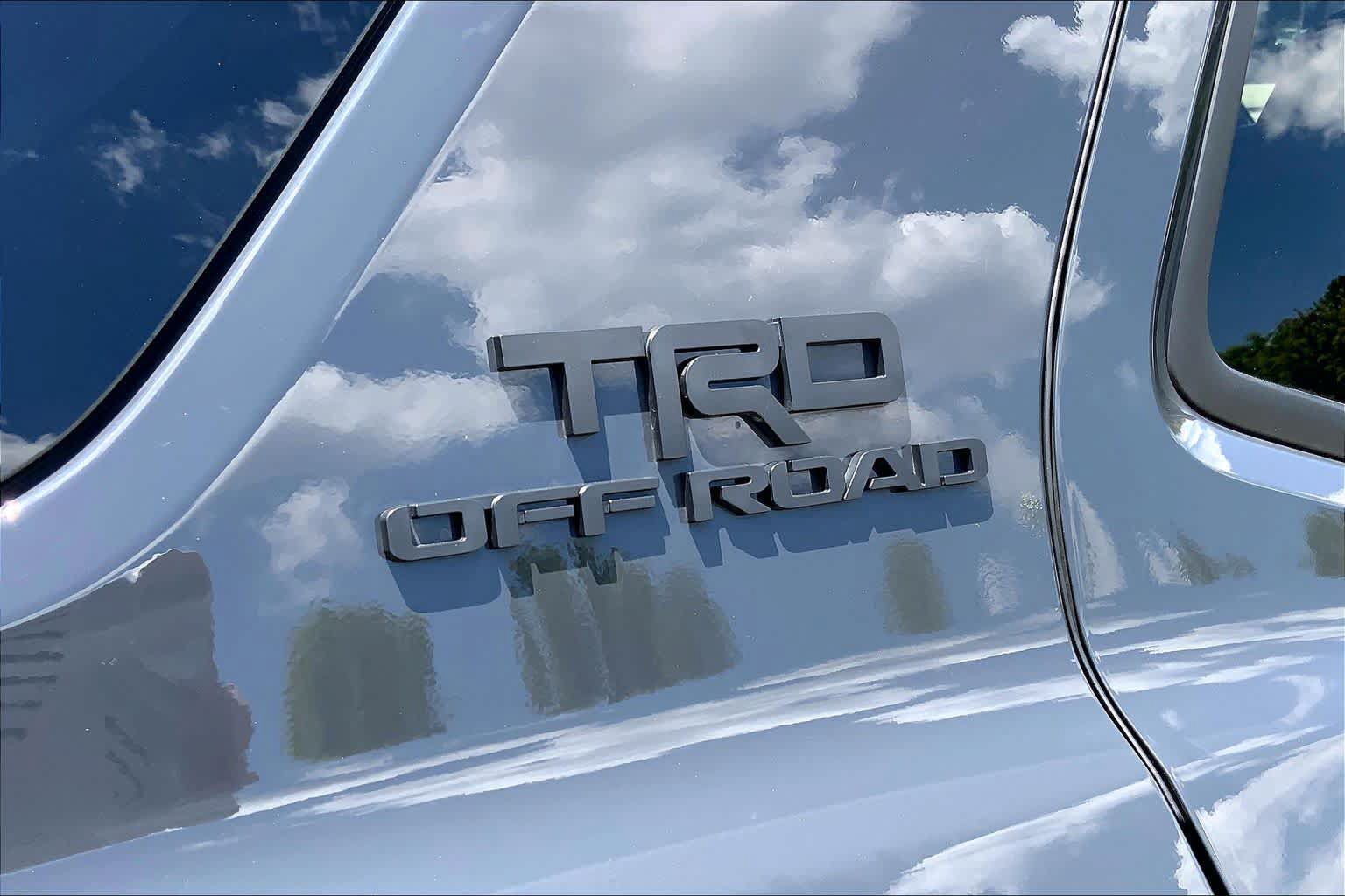Certified 2025 Toyota 4Runner TRD Off-Road Premium AWD/4WD image 10