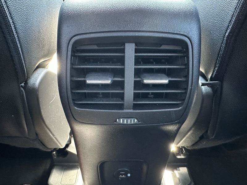 Used 2022 Ford Escape SEL w/ Technology Package FWD image 10