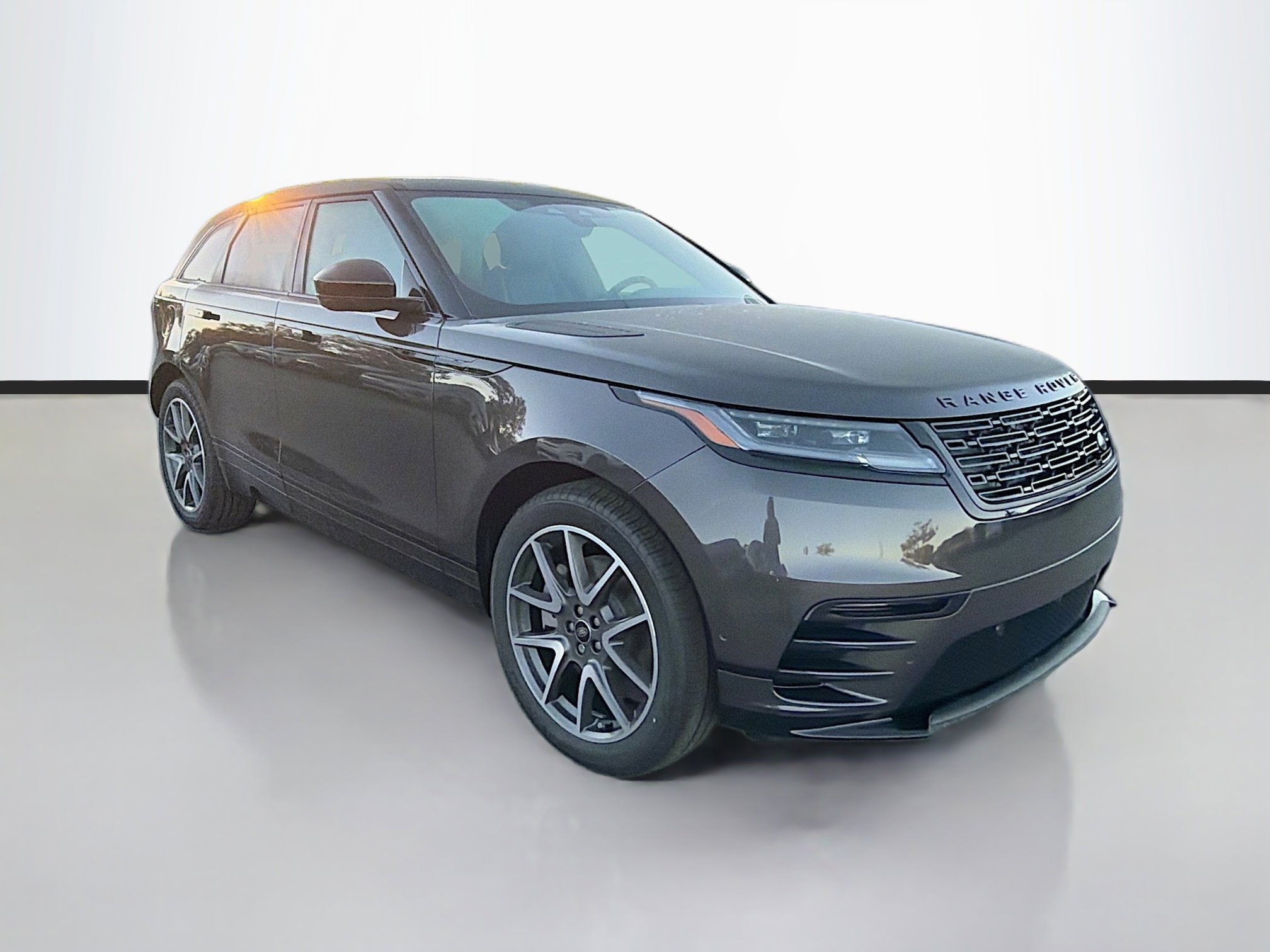 New 2026 Land Rover Range Rover Velar Dynamic SE image 7