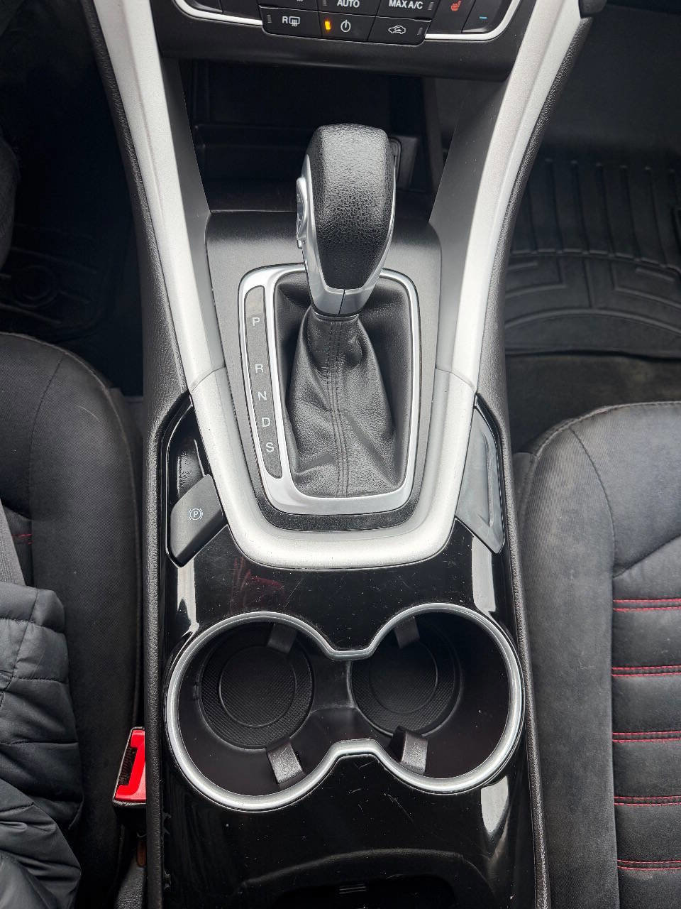 Used 2016 Ford Fusion SE image 34