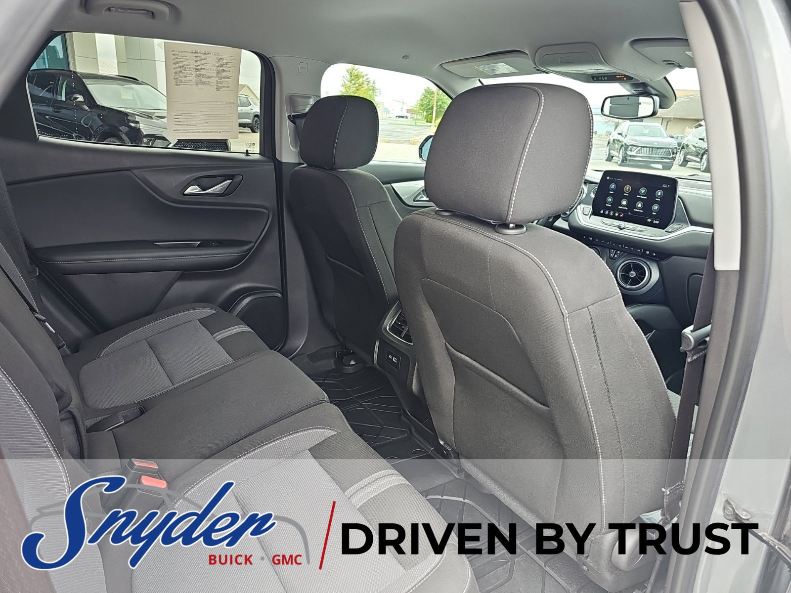 Used 2024 Chevrolet Blazer LT w/ Convenience Package FWD image 26
