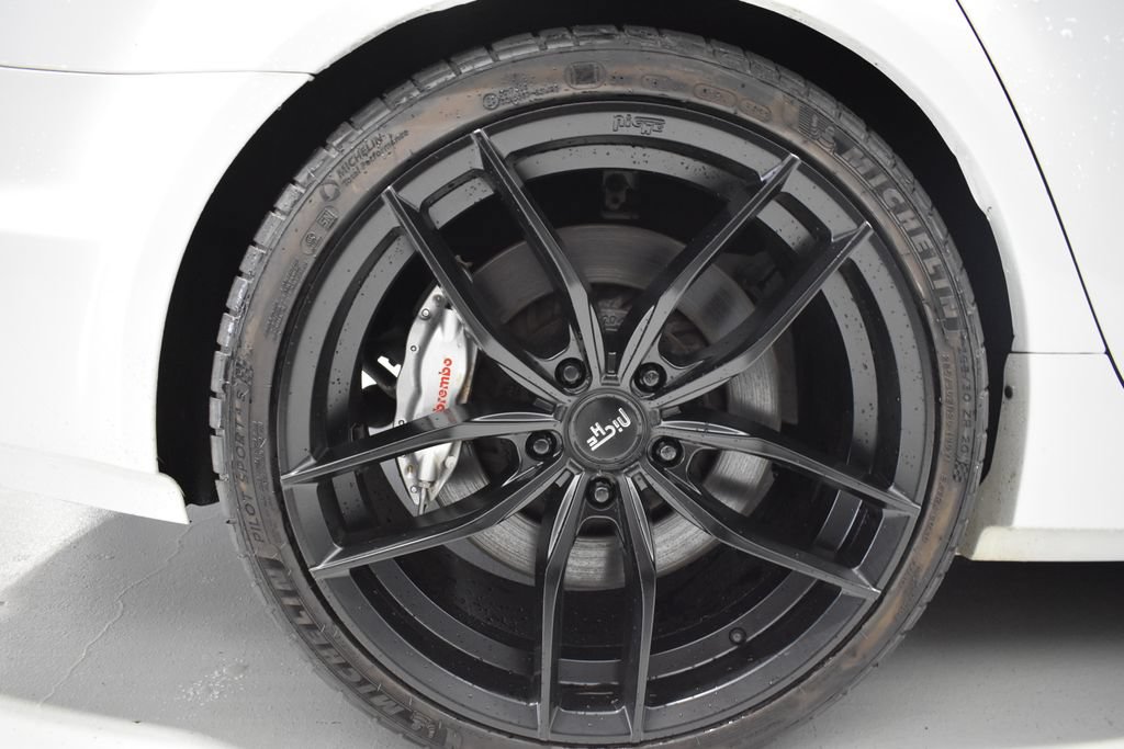 Used 2015 Chevrolet SS RWD image 10
