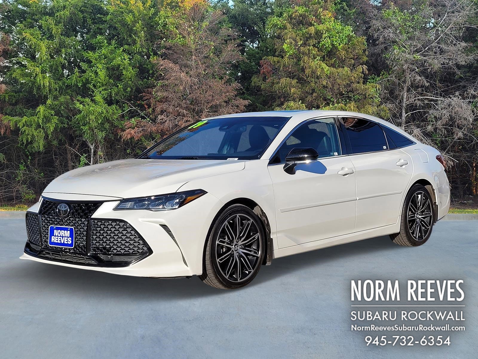 Used 2019 Toyota Avalon XSE image 1