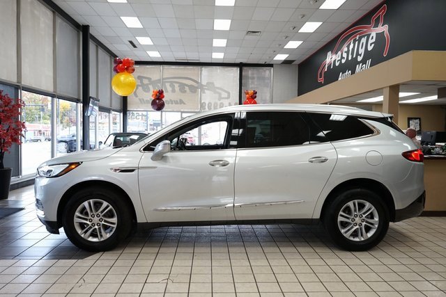 Used 2020 Buick Enclave Essence image 4