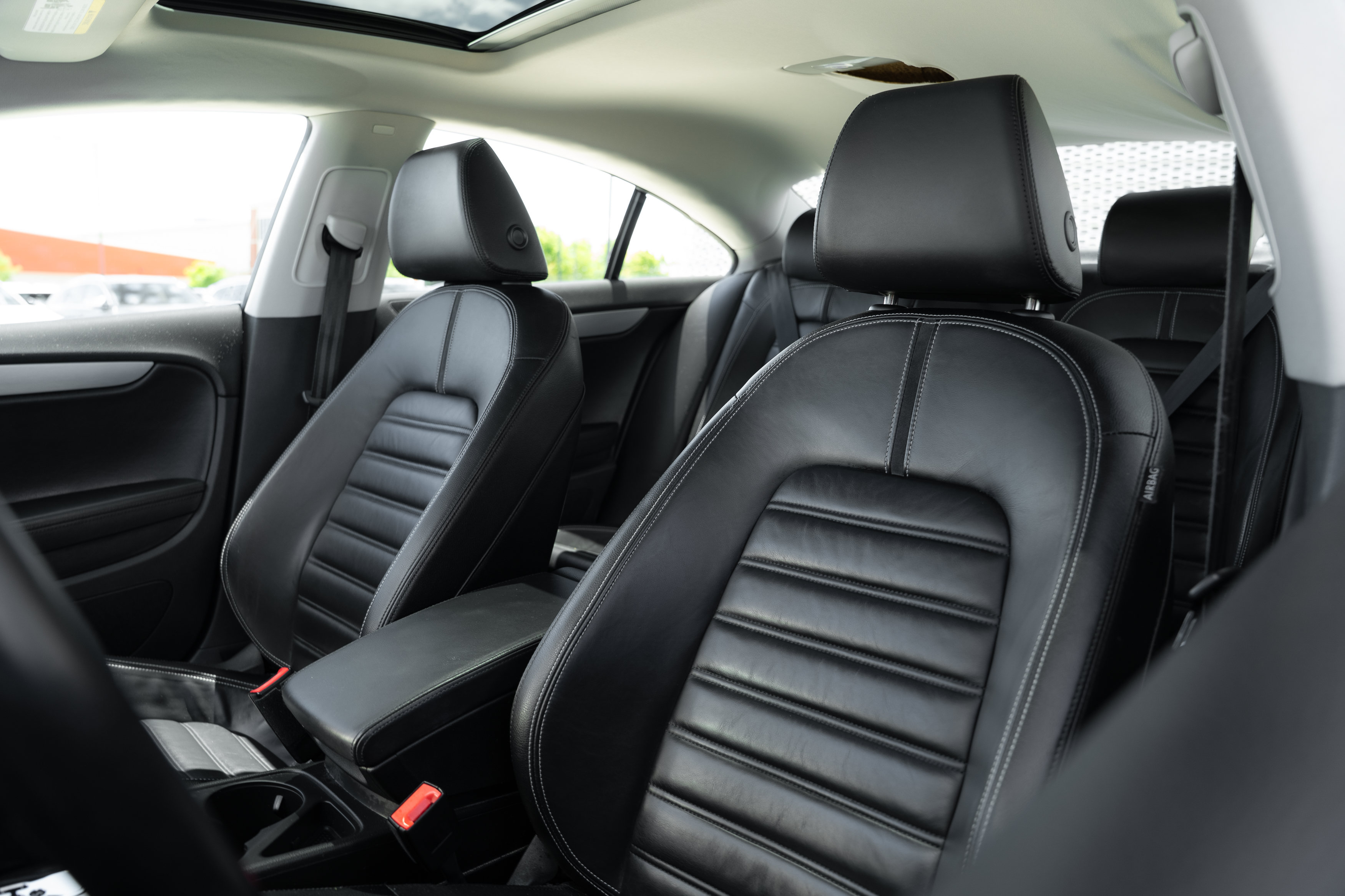 Used 2009 Volkswagen CC Luxury FWD image 21