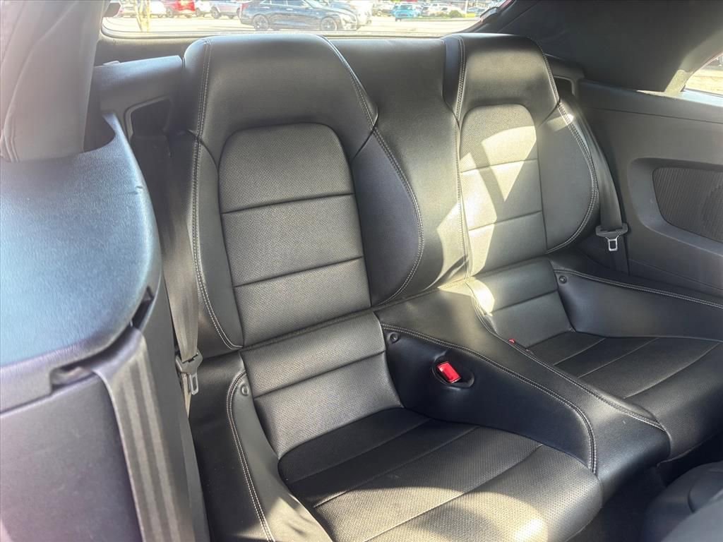 Used 2019 Ford Mustang Premium image 13