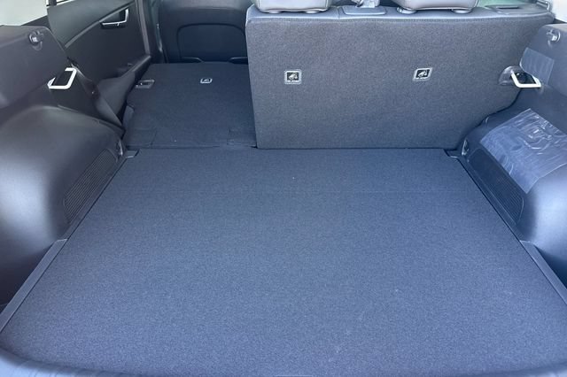 New 2026 Kia Niro Wind FWD image 18