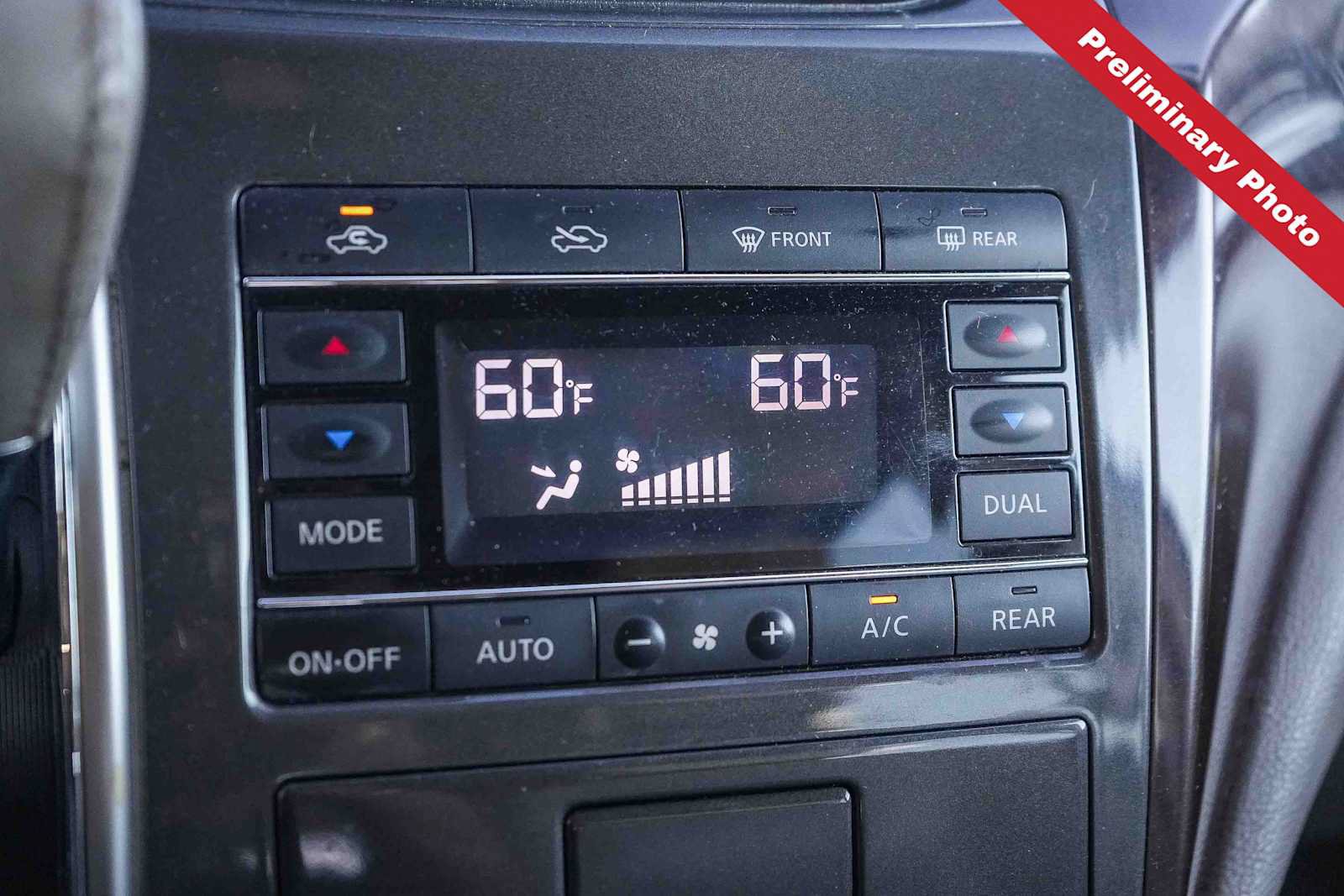 Used 2012 Nissan Quest SL FWD image 20