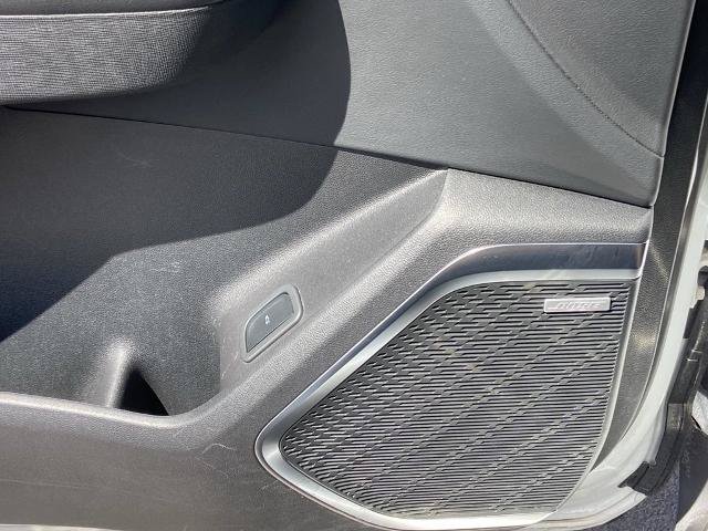 Used 2025 Buick Enclave Preferred AWD/4WD image 20