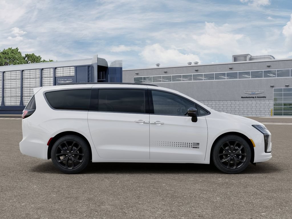 New 2027 Chrysler Pacifica Select FWD image 21