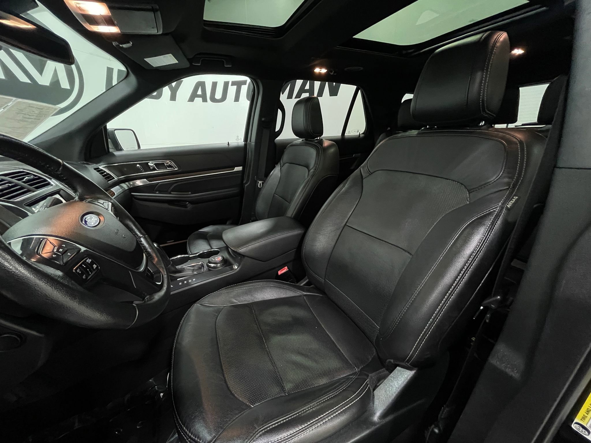 Used 2018 Ford Explorer Limited w/ Equipment Group 301A image 14