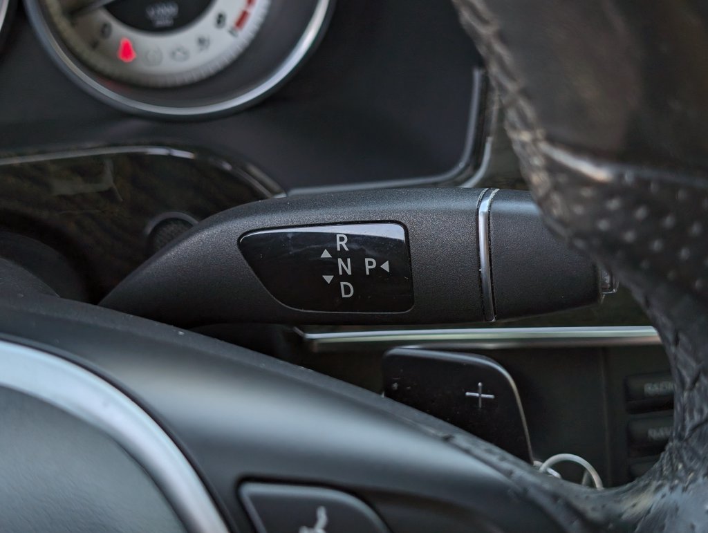 Used 2014 Mercedes-Benz E 350 4MATIC Sedan image 21