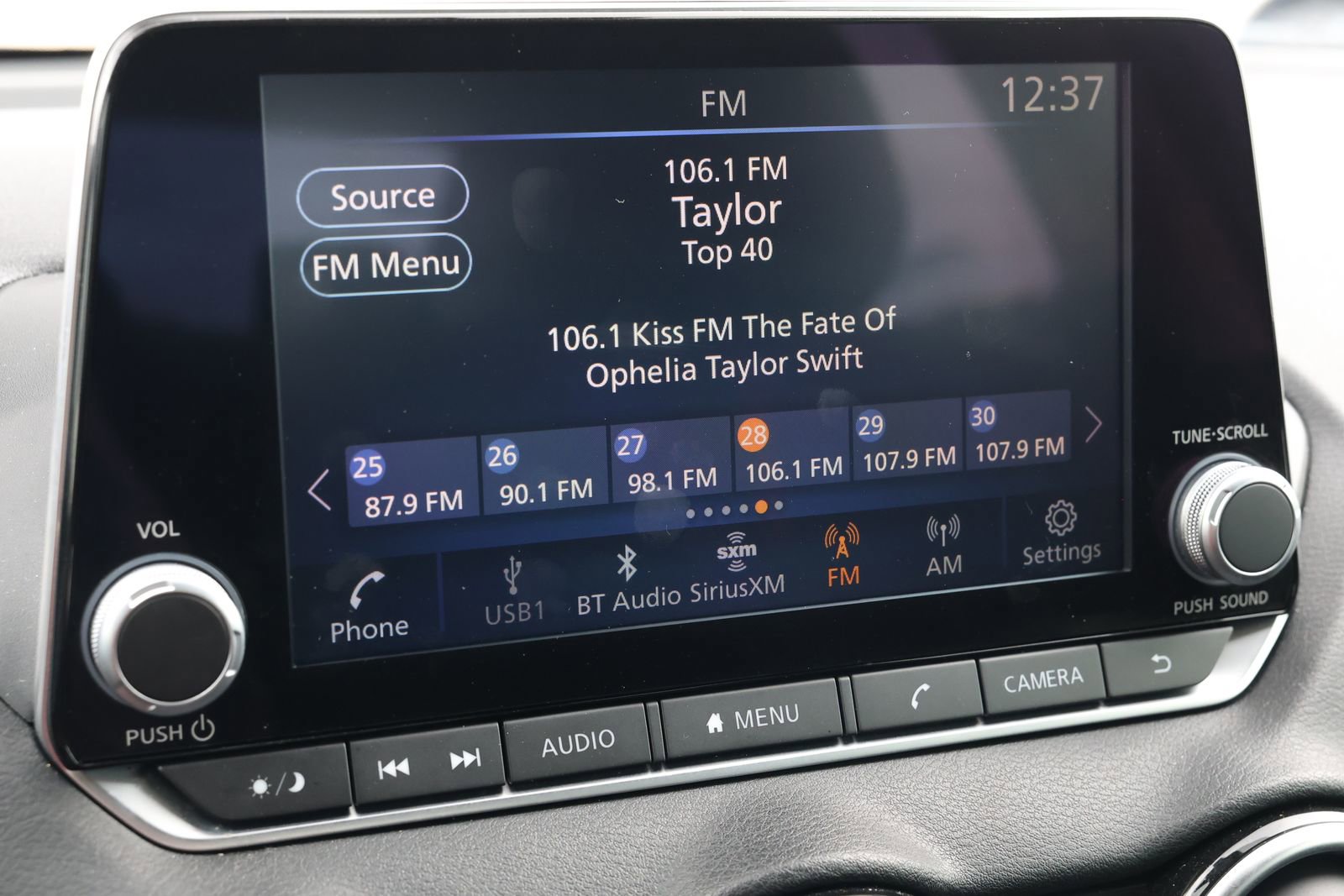 Used 2023 Nissan Sentra SR w/ Electronics Package image 19