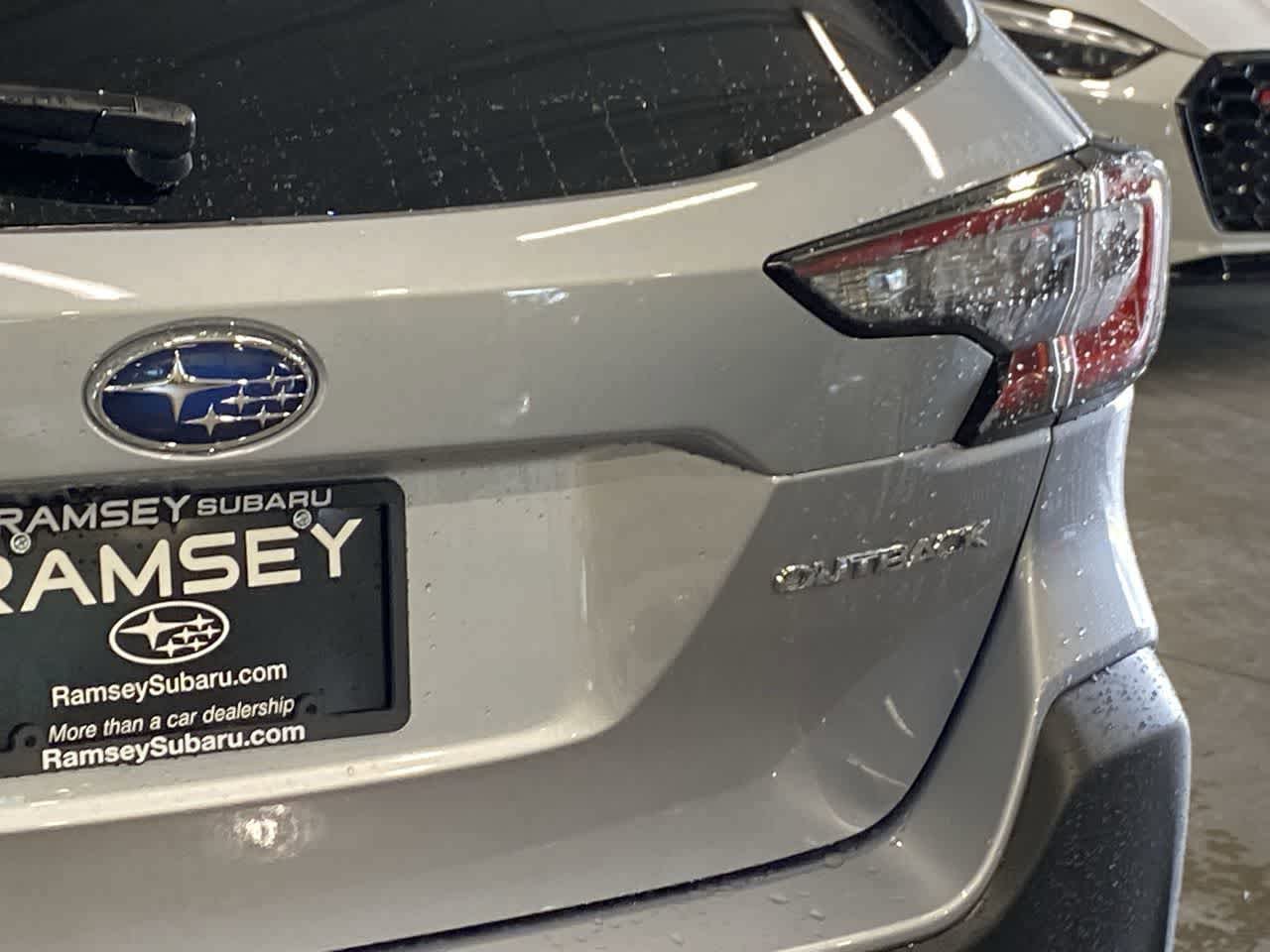 Certified 2025 Subaru Outback Premium AWD/4WD image 11