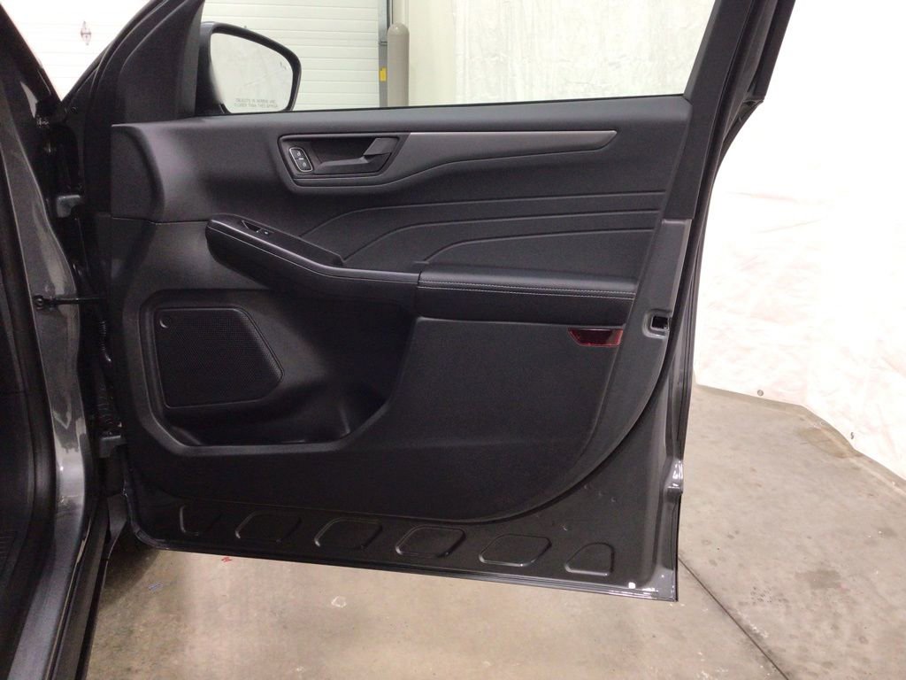 New 2026 Ford Escape Active w/ Cold Weather Package image 35
