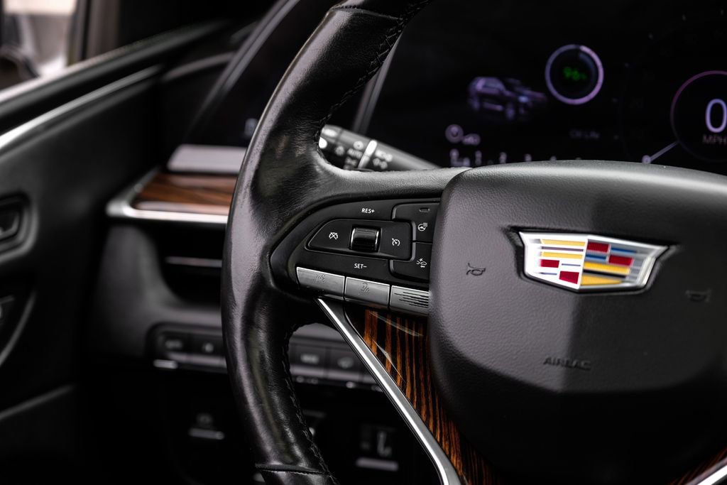 Used 2021 Cadillac Escalade Premium Luxury w/ Driver Assist Tech Package AWD/4WD image 14