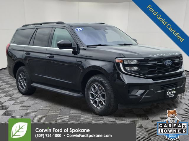 Certified 2025 Ford Expedition Active AWD/4WD image 1