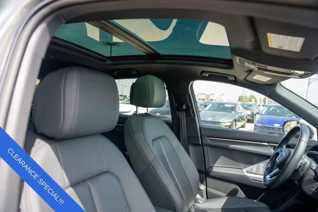 Used 2024 Audi Q3 2.0T Premium image 13