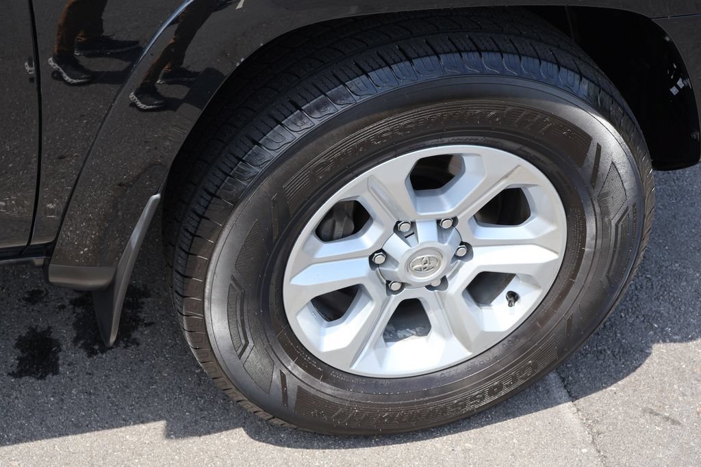 Used 2022 Toyota 4Runner SR5 RWD image 25