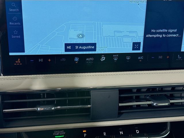 New 2026 Lincoln Corsair Premiere w/ Rear Removable Package Tray FWD image 16