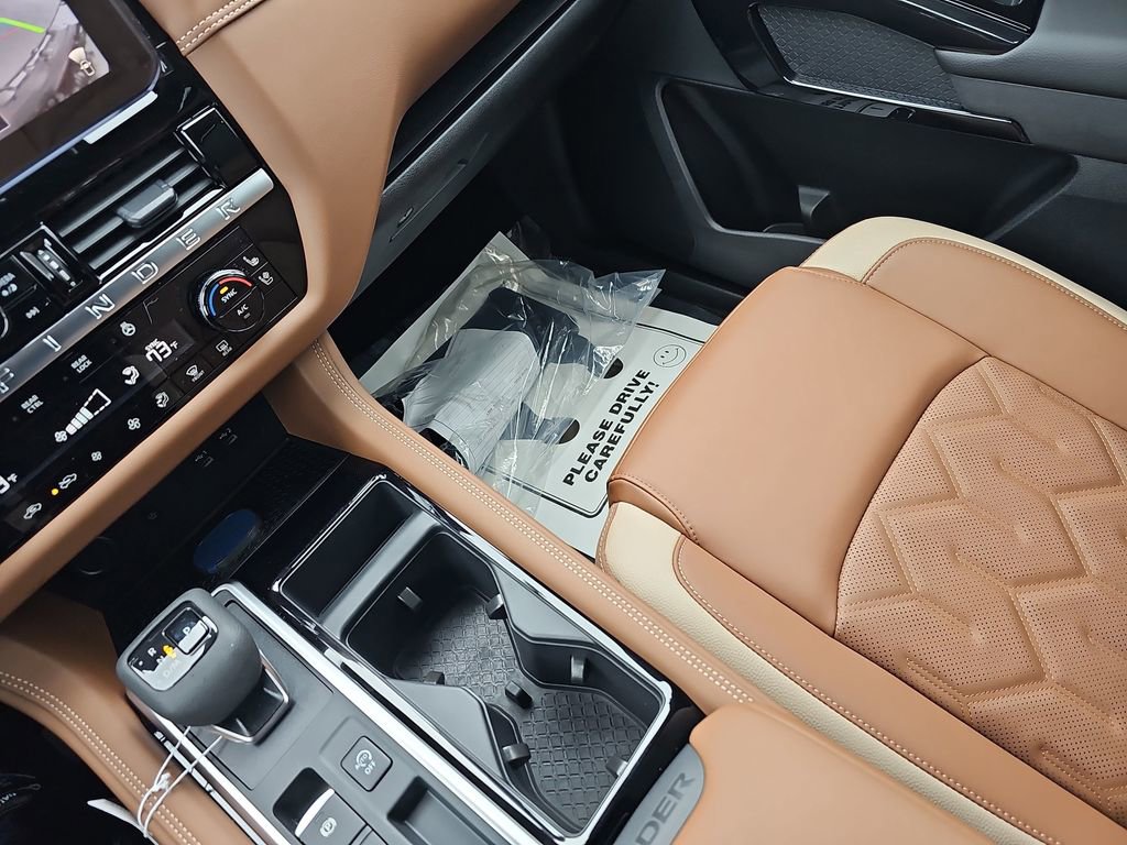 New 2026 Nissan Pathfinder Platinum image 28