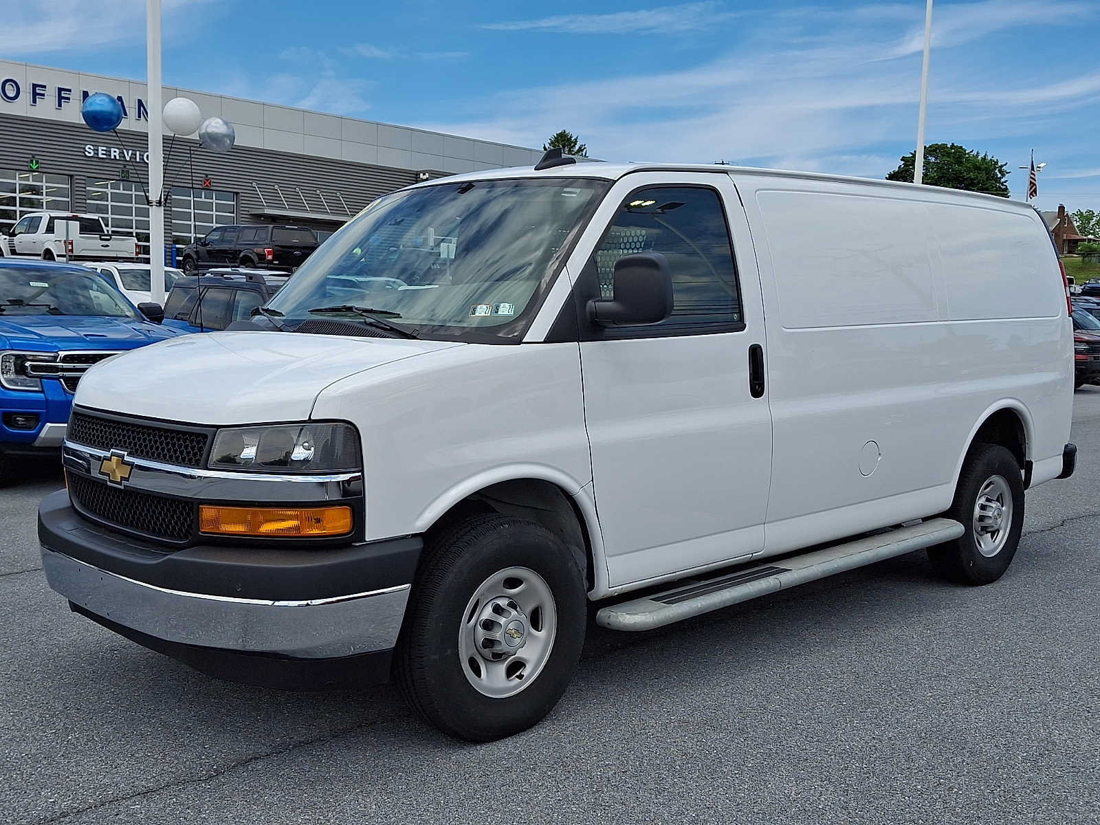 Used 2024 Chevrolet Express 2500 w/ Driver Convenience Package RWD image 3