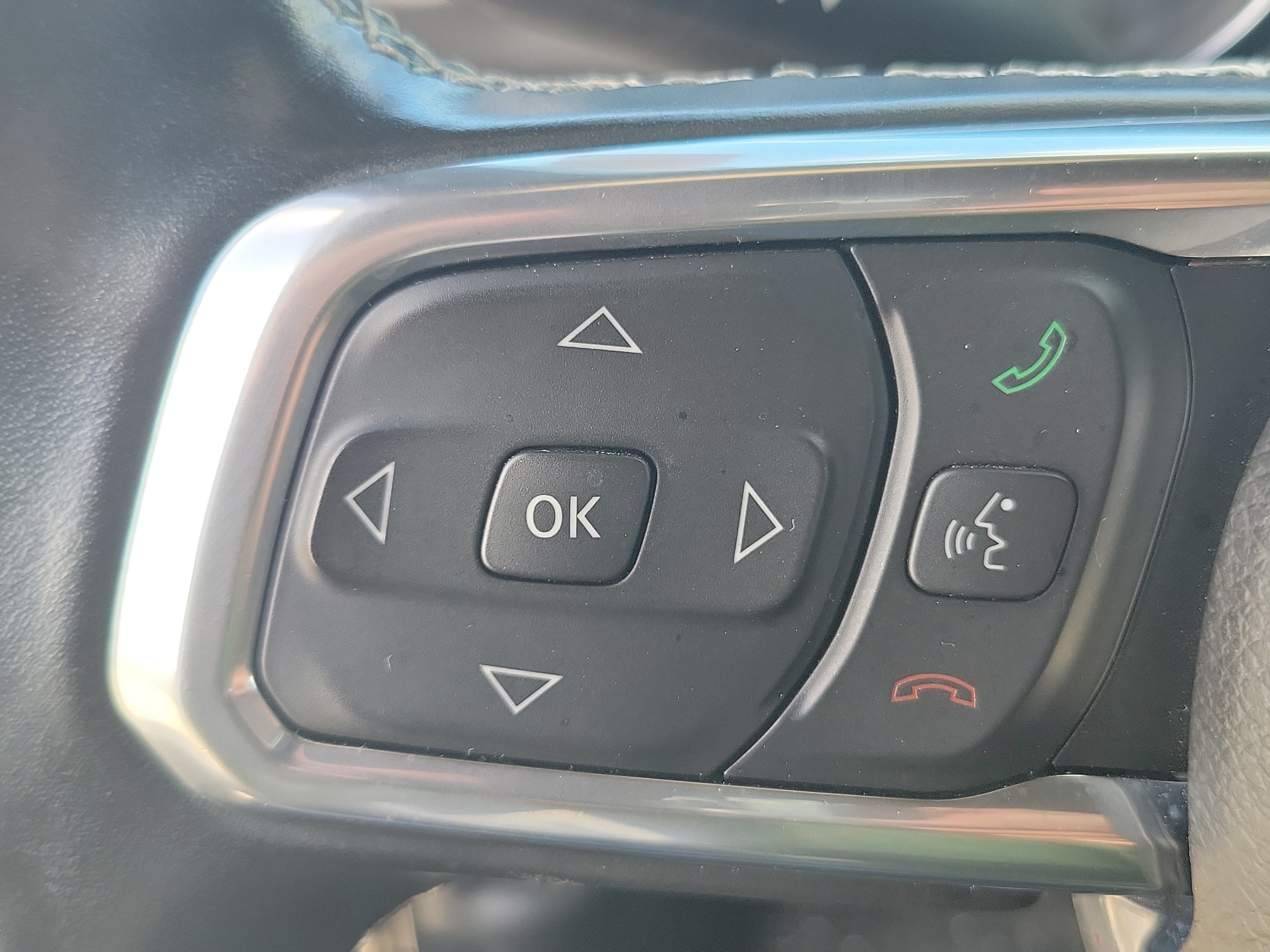 Used 2022 Jeep Wrangler Unlimited Sahara w/ Safety Group AWD/4WD image 19