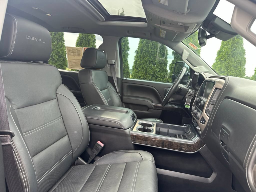 Used 2015 GMC Sierra 3500 Denali w/ Duramax Plus Package AWD/4WD image 36