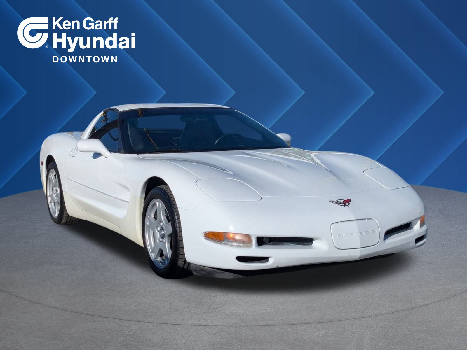 Used 1999 Chevrolet Corvette Coupe w/ Roof Pkg image 1